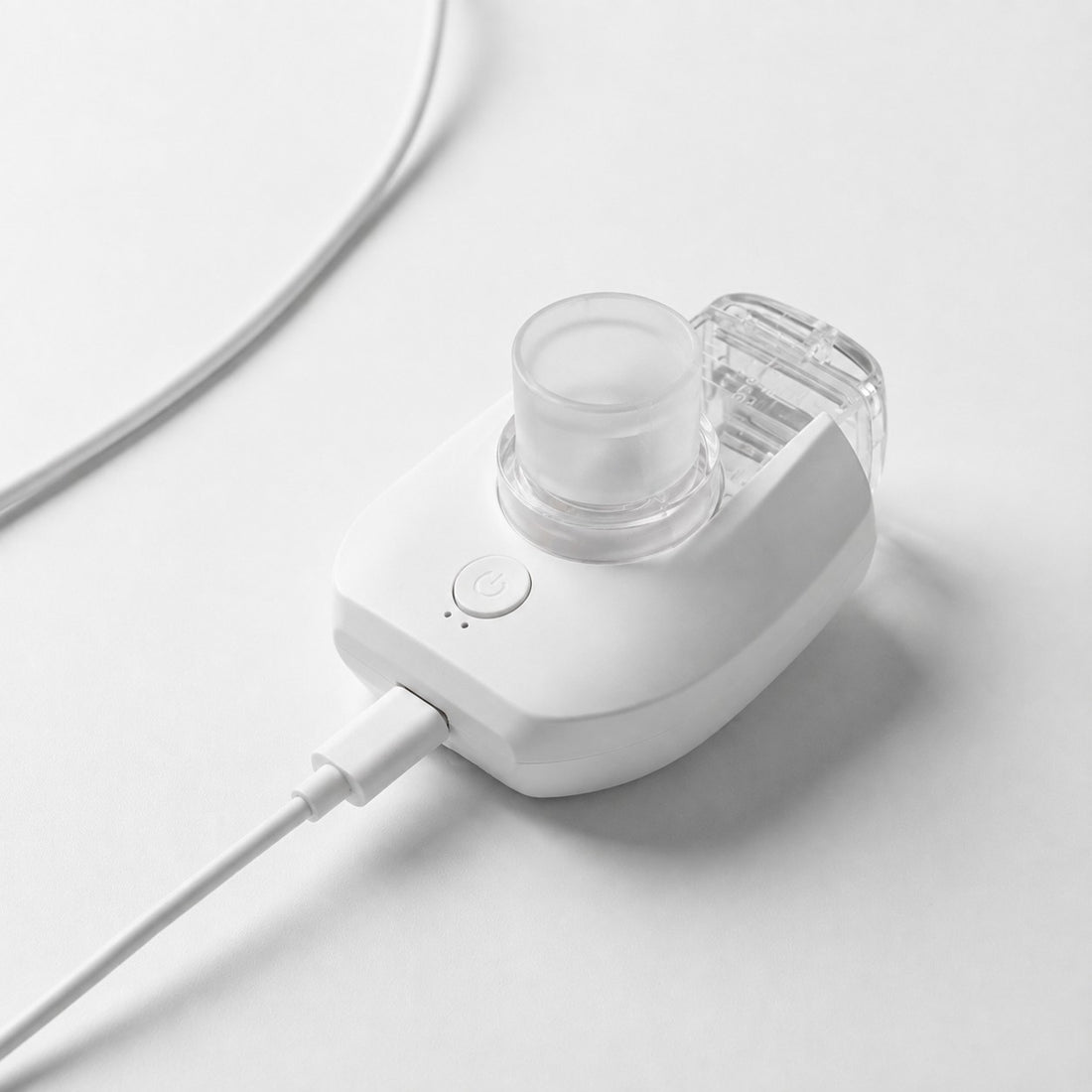 Nebulizador portátil carregando pelo cabo USB-C