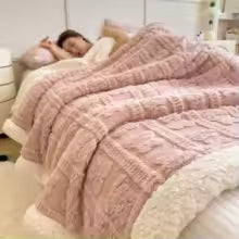 Cobertor de pelúcia com tranças em relevo e verso sherpa, cor rosa