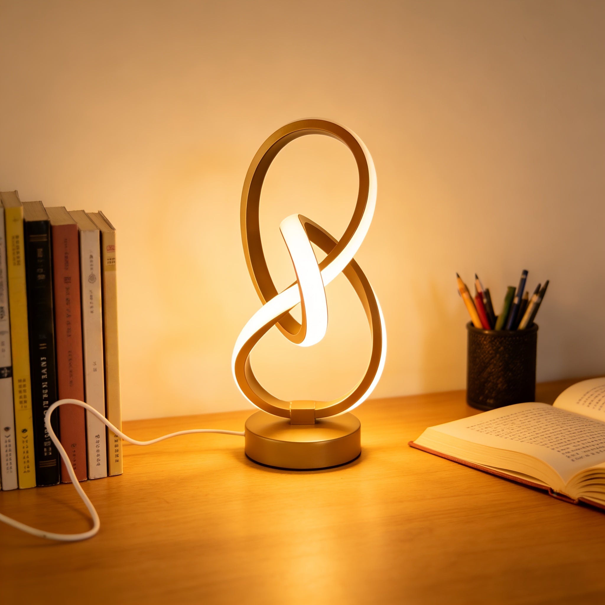 Luminária de Mesa em Espiral de Metal Preto ou Dourado